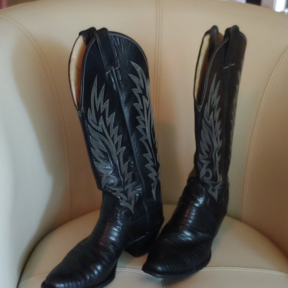 Vintage cowboy boots